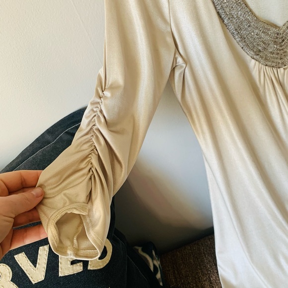 3/4 sleeve beaded neck top - Picture 3 of 6